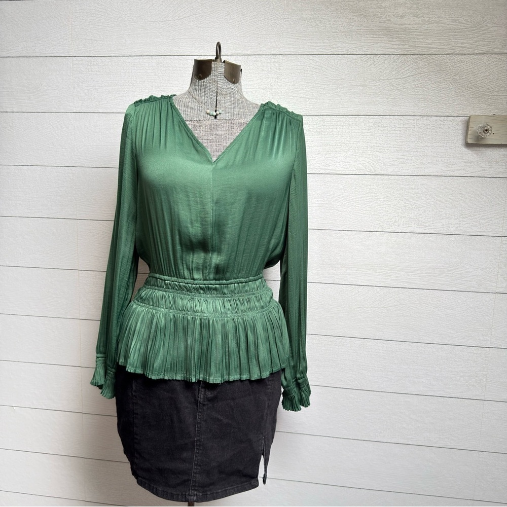 Philosophy | Forest Green Pleated Blouse | Soft Dramatic | Medium - Picture 5 of 11